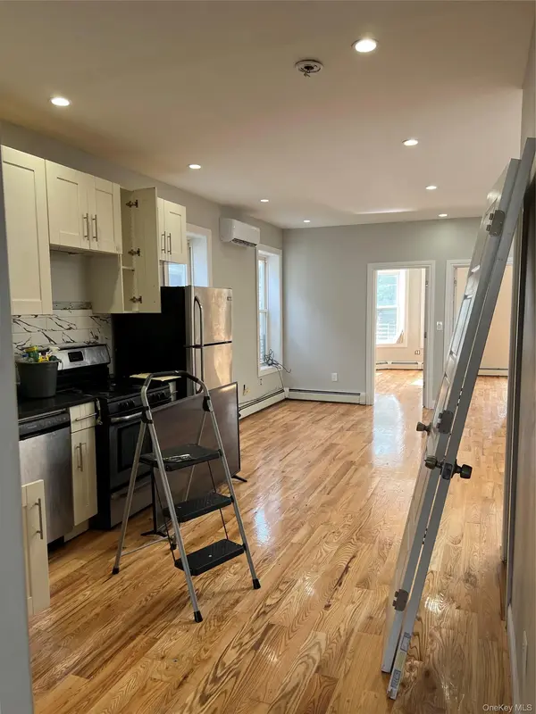 Address not disclosed, Brooklyn, NY 11207