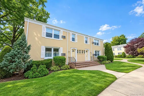 71-68 252nd ST #2B, Bellerose, NY 11426