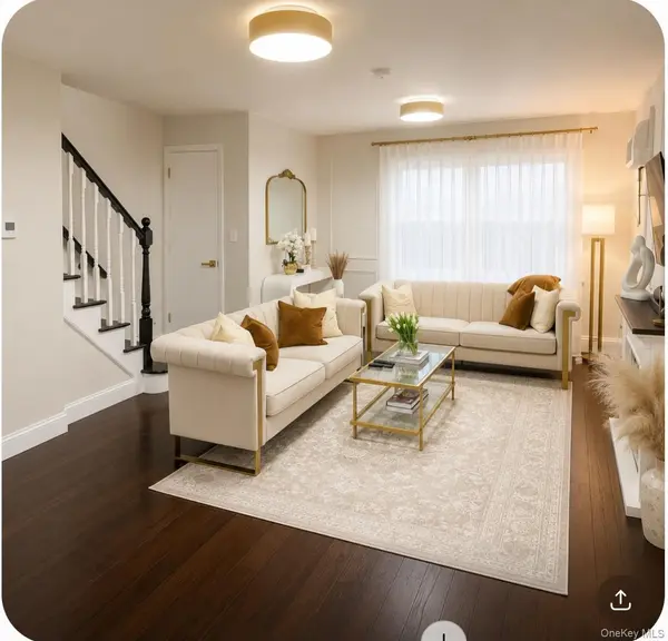 3111 Gunther AVE, Bronx, NY 10469