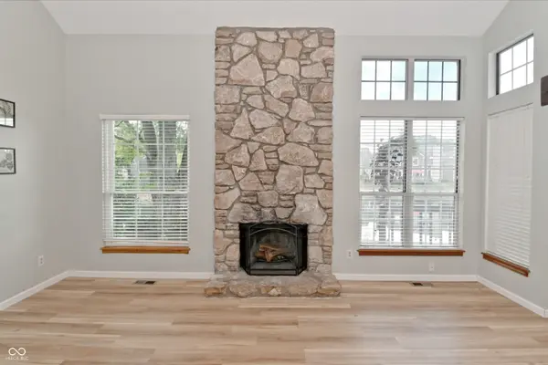 4758 Stansbury LN, Indianapolis, IN 46254