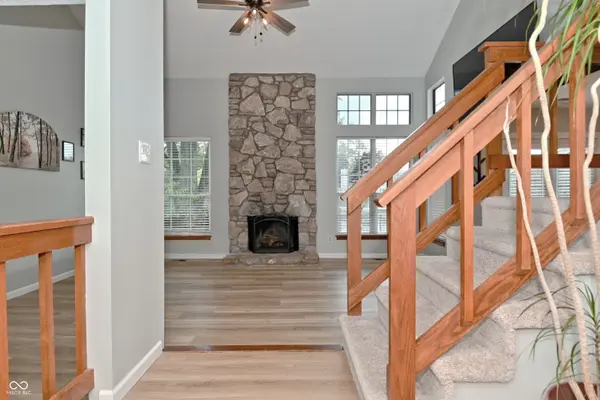 4758 Stansbury LN, Indianapolis, IN 46254