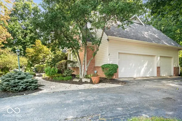4317 Creekside PASS, Zionsville, IN 46077