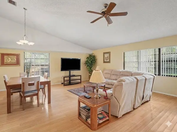 5031 BARRINGTON CIR #601, Sarasota, FL 34234
