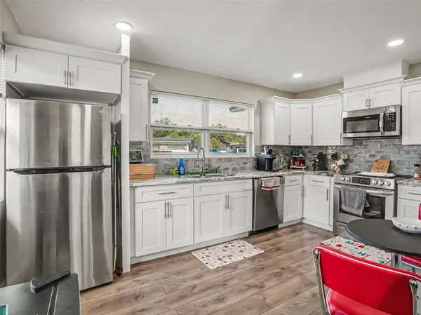 315 AMADOR CIR, Orlando, FL 32810