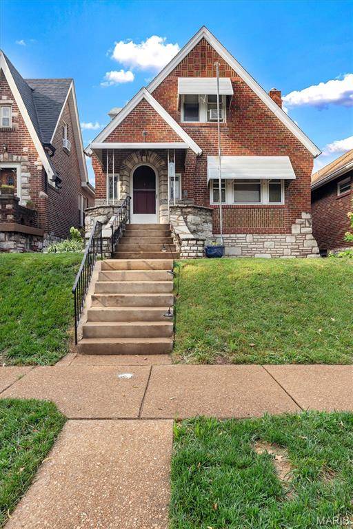 5619 Neosho ST, St Louis, MO 63109