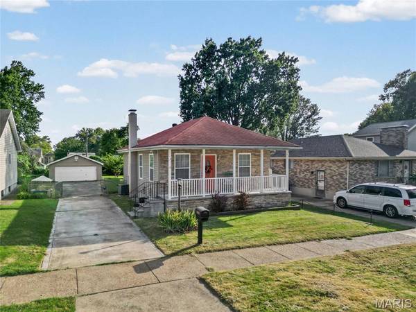 7118 Lindenwood PL, St Louis, MO 63109