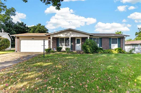 11889 Laredo CT, St Louis, MO 63138