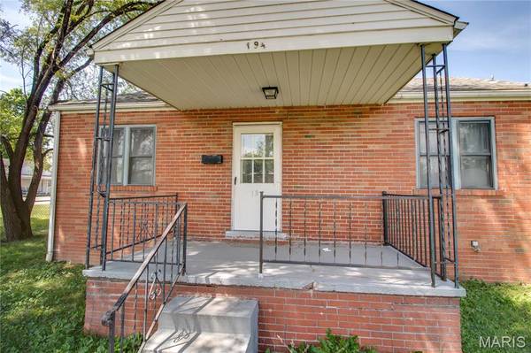 194 S Pence ST, East Alton, IL 62024
