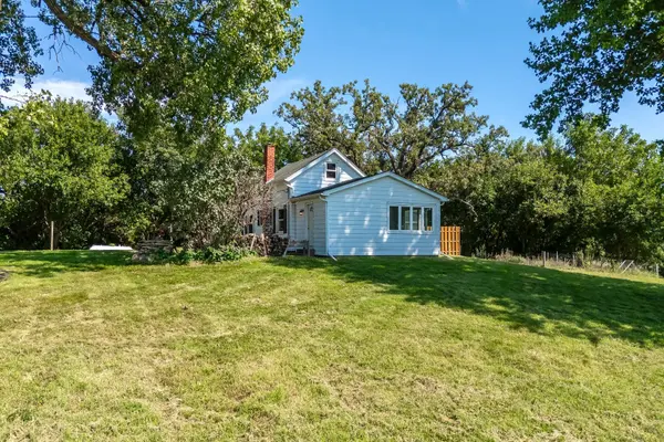 27990 235th ST, Leclaire, IA 52753
