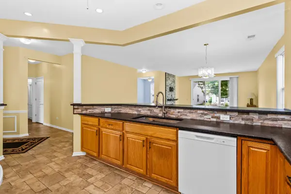 13569 WINTERBERRY LN, Huntley, IL 60142