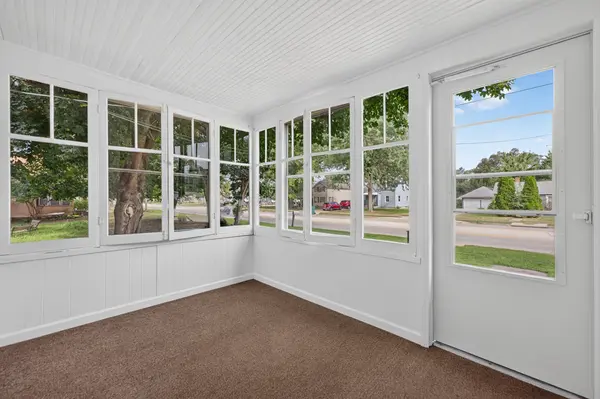 11275 US Route 20 HWY, Garden Prairie, IL 61038