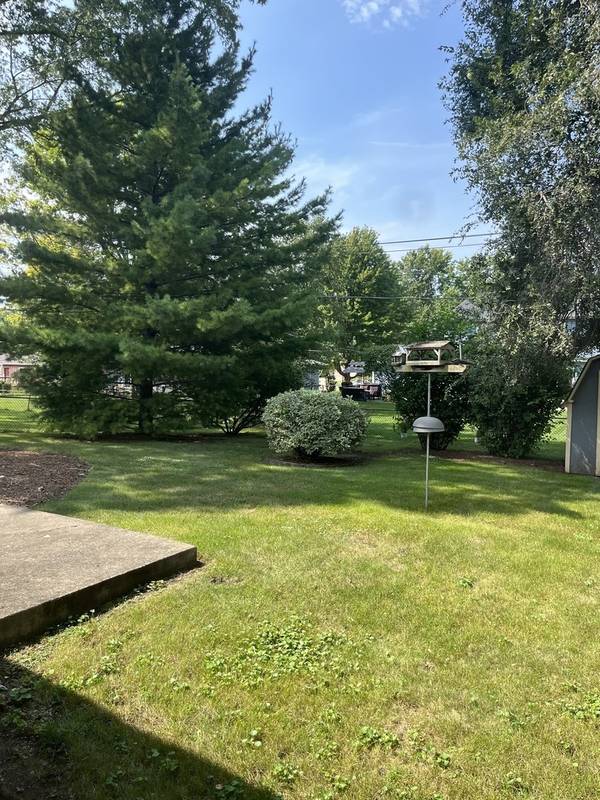 480 Martin DR, South Elgin, IL 60177