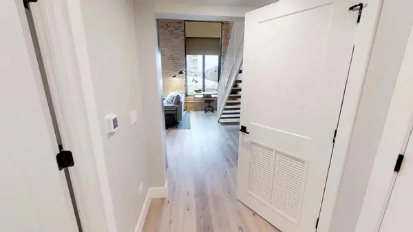 729 N Sangamon ST #303, Chicago, IL 60642