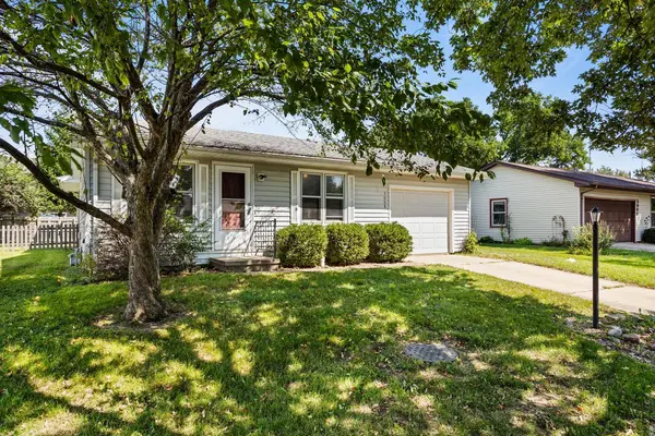 3008 Ladue DR, Champaign, IL 61822