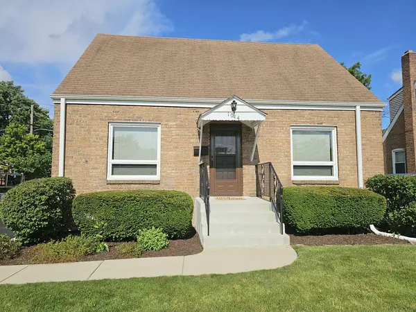 1014 S Summit AVE, Villa Park, IL 60181