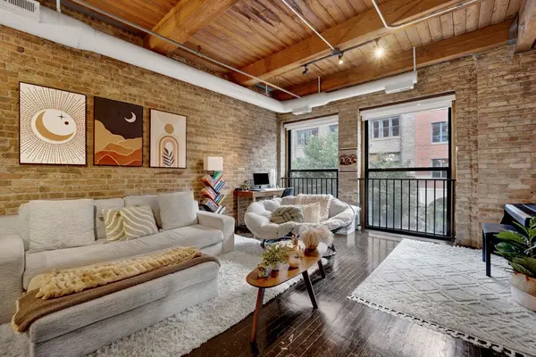 225 W Huron ST #211, Chicago, IL 60654