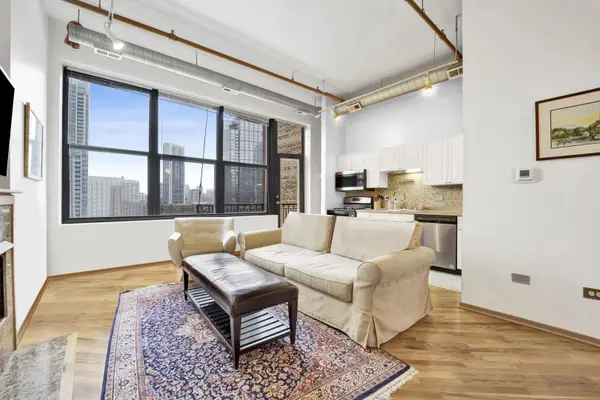 226 N Clinton ST #723, Chicago, IL 60661