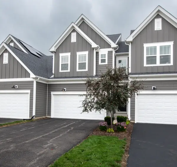 1205 Josiah RD, Naperville, IL 60563