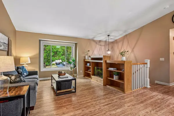 1121 Scott ST S, Shakopee, MN 55379