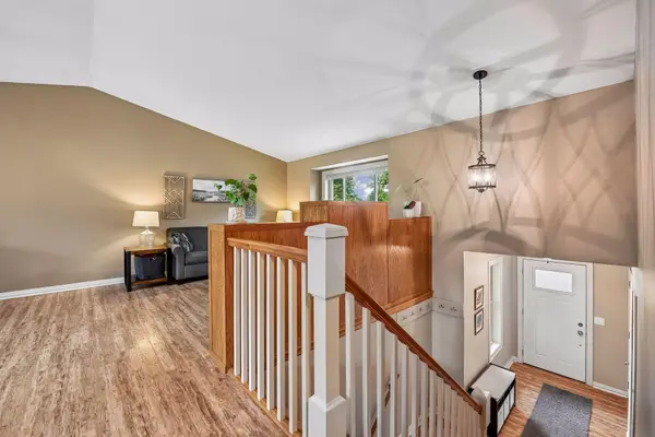 1121 Scott ST S, Shakopee, MN 55379