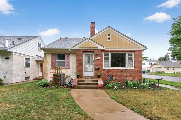 1156 Englewood AVE, Saint Paul, MN 55104