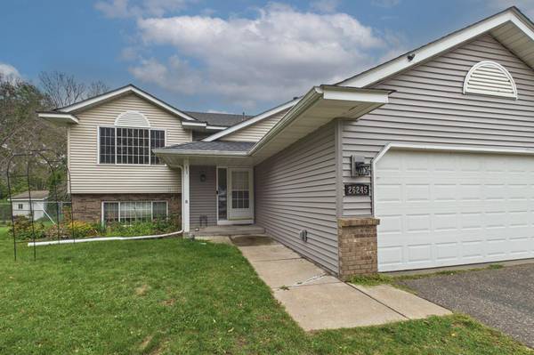 26245 Golden AVE, Wyoming, MN 55092