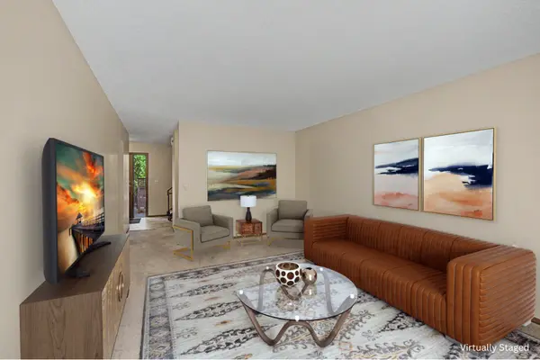 4749 Spring CIR, Minnetonka, MN 55345