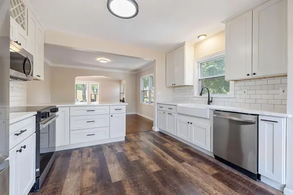 1599 Highland Pkwy, Saint Paul, MN 55116