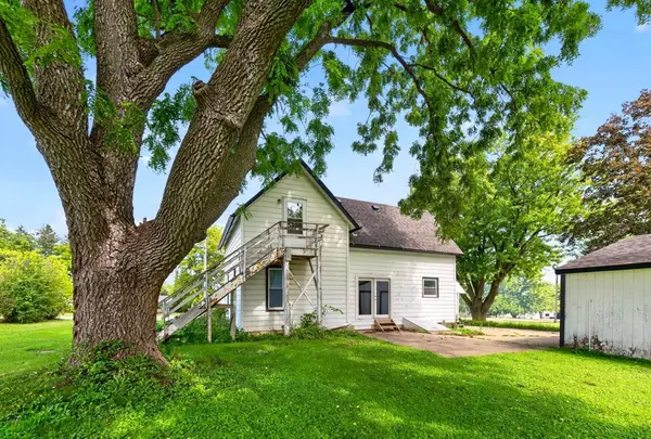 414 E Main ST, Racine, MN 55967