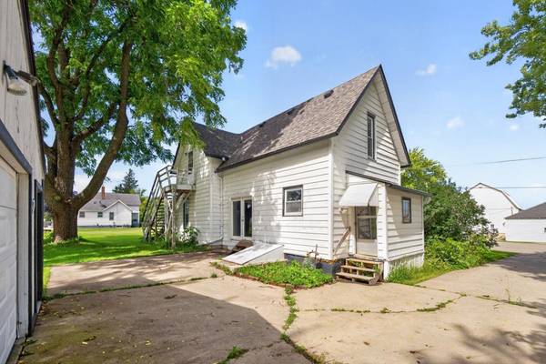 414 E Main ST, Racine, MN 55967