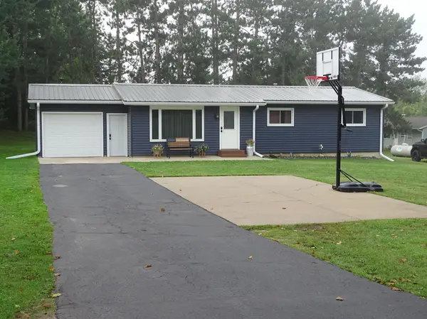 429 Auth ST, Durand, WI 54736