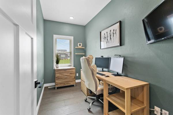 W6018 RYFORD ST, Menasha, WI 54952