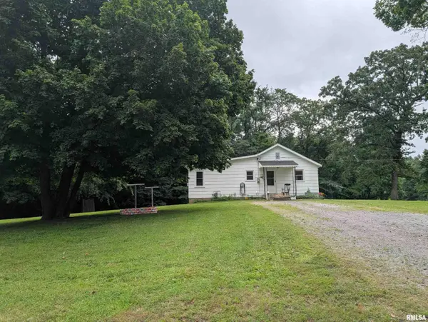 532 State Route 146,  Golconda,  IL 62938
