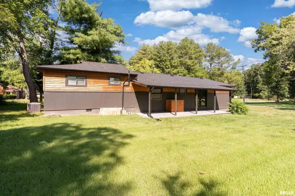 1303 N MAPLE ST, Cambria, IL 62915