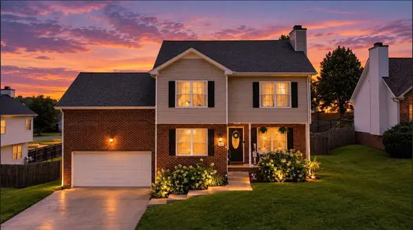 3167 Cross Ridge Dr, Clarksville, TN 37040