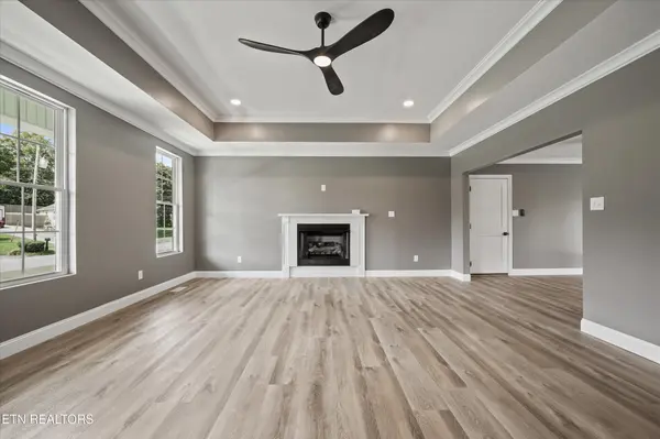 441 Dairy Lane, Lenoir City, TN 37772