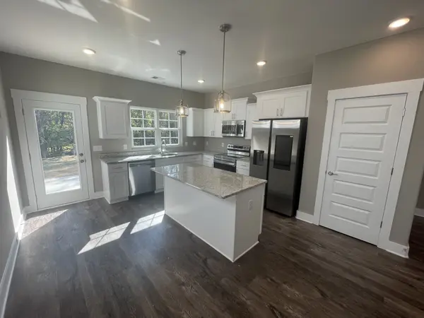 2317 Barringer Ln, Murfreesboro, TN 37128
