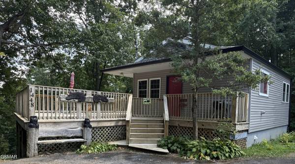 1448 N Arbon Lane, Gatlinburg, TN 37738