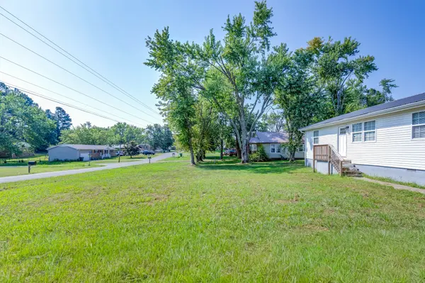 110 Totty Dr, Hohenwald, TN 38462