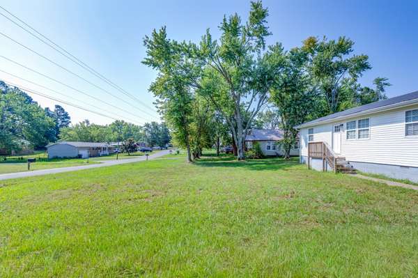 110 Totty Dr, Hohenwald, TN 38462