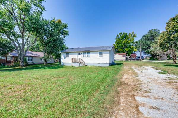 110 Totty Dr, Hohenwald, TN 38462