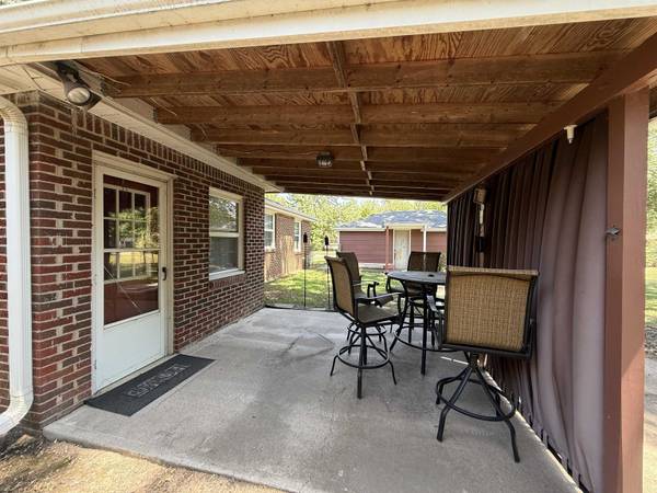 1221 Ann, Winfield, KS 67156