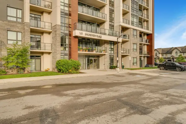 101 Shoreview PL #502, Hamilton, ON L8E 0K2