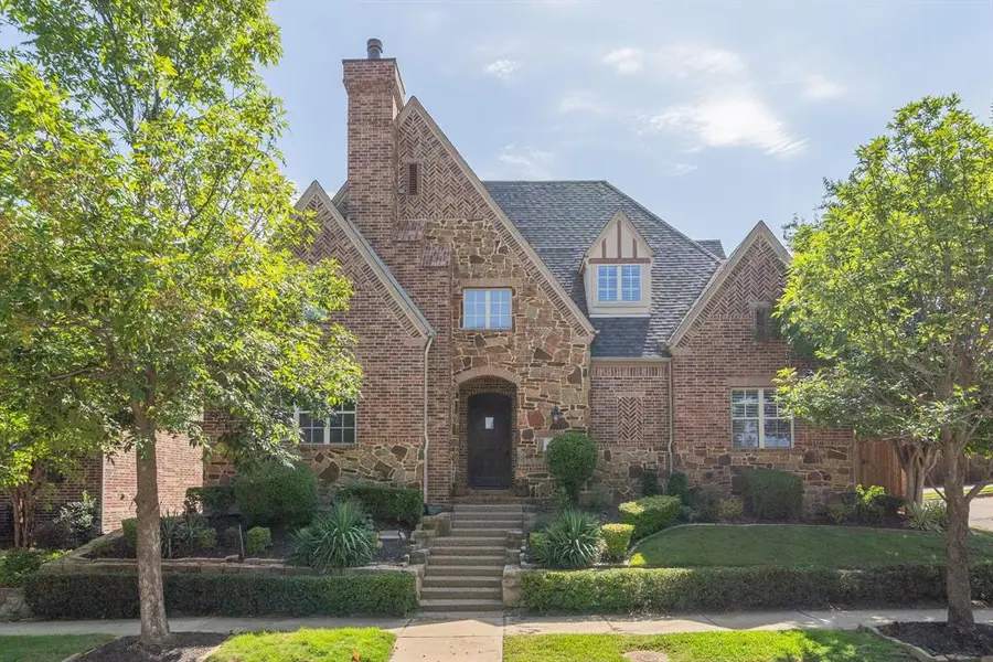 5000 Dickens Lane, Carrollton, TX 75010