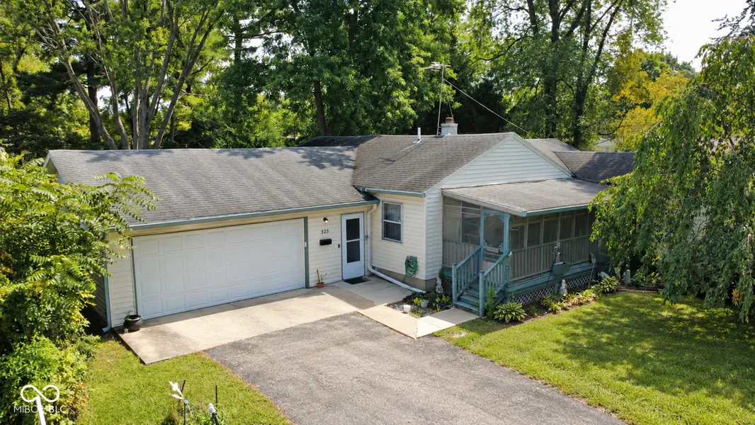 325 N Jefferson ST, Brownsburg, IN 46112