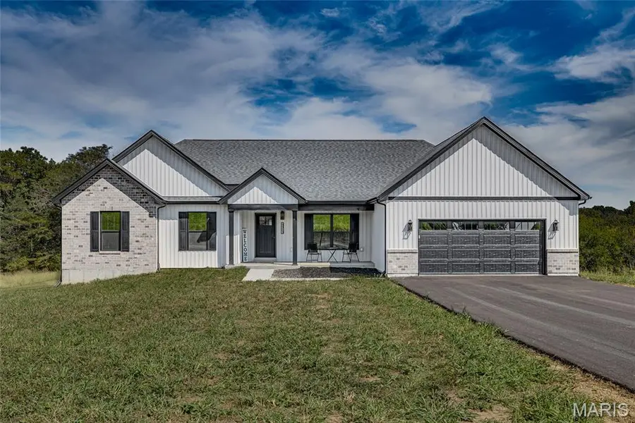 4313 Whispering Woods RD, Farmington, MO 63640