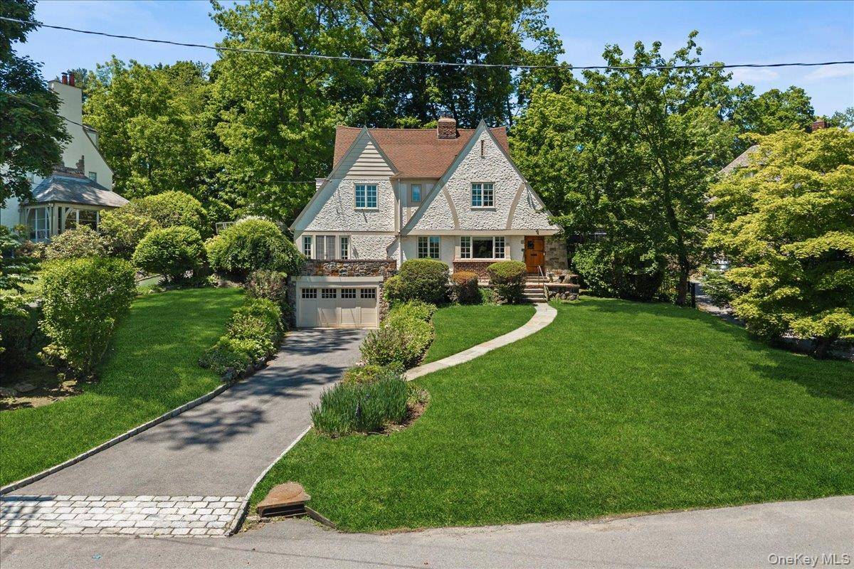 311 Lyncroft RD, New Rochelle, NY 10804