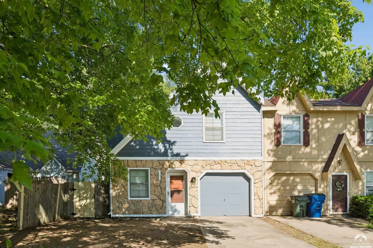 303 Northwood DR, Lawrence, KS 66044