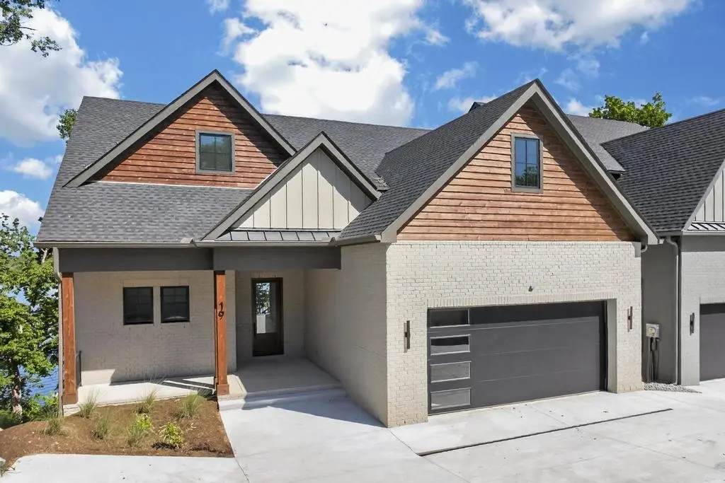 19 Jones Cir, Old Hickory, TN 37138
