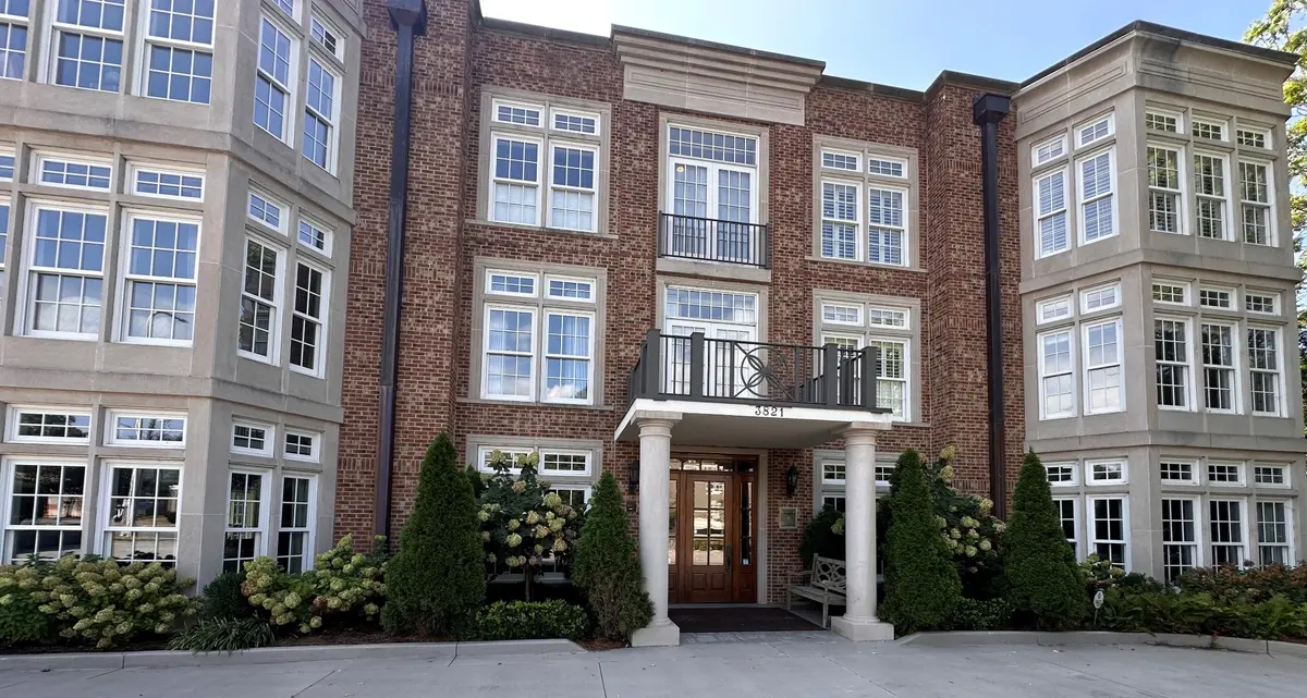 3821 West End Ave #202, Nashville, TN 37205